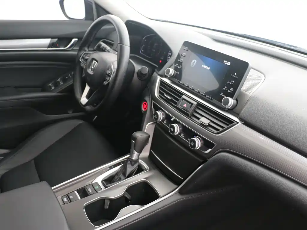 Honda Accord 2021 — фото 12