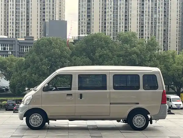 Wuling Rongguang EV 2022