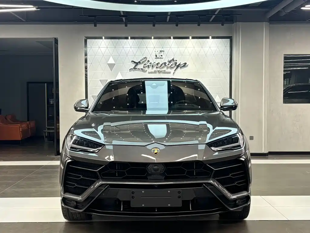 Lamborghini Urus 2023 — фото 2