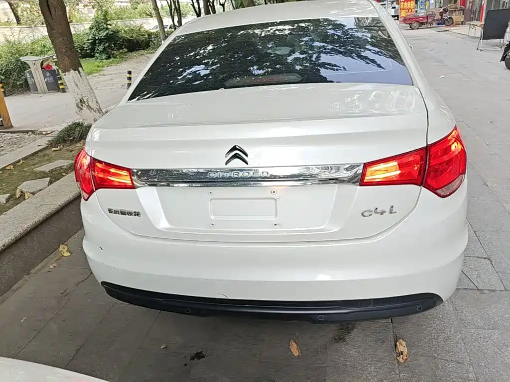 Citroen C4L 2015