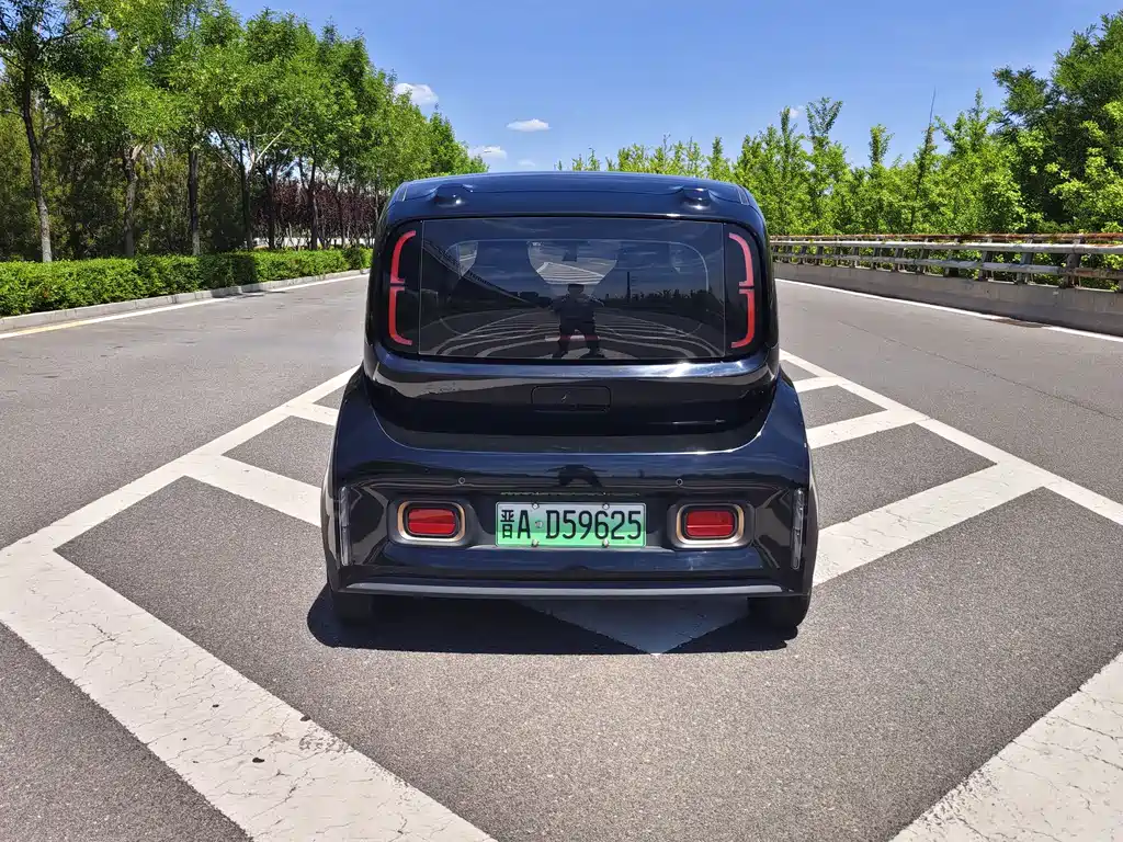 Baojun KiWi EV 2021 — фото 10