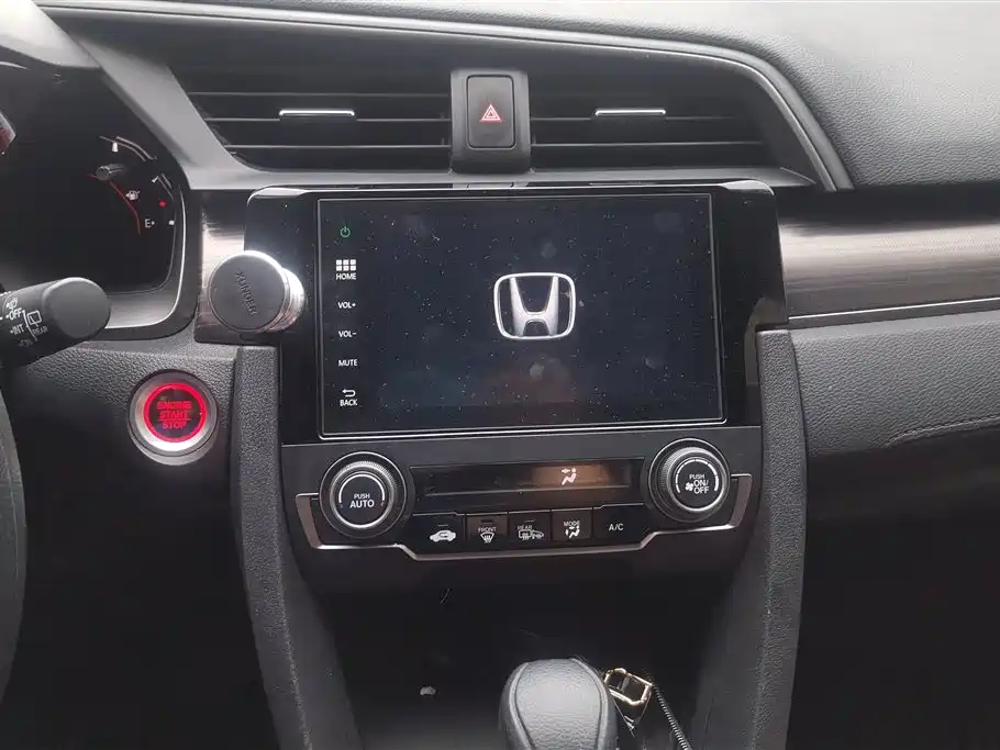Honda Civic 2022 — фото 13