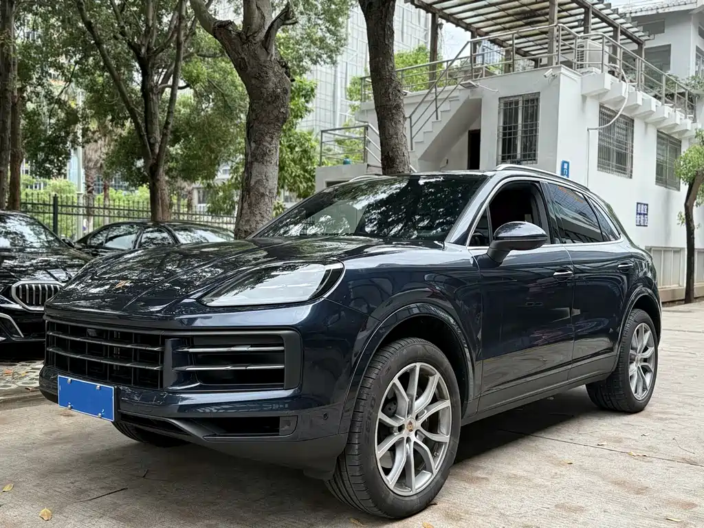Porsche Cayenne 2025