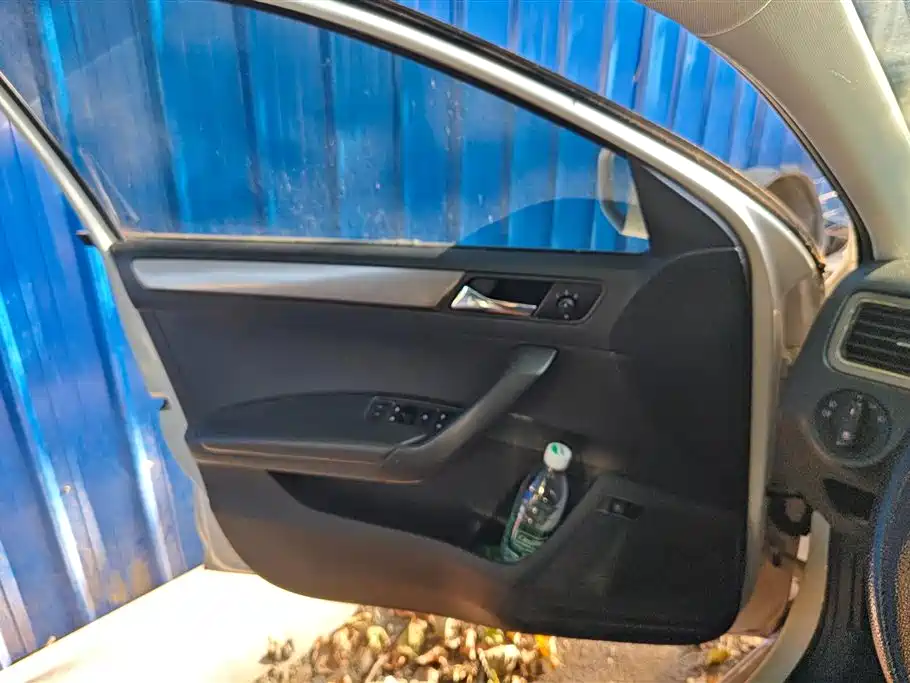 Volkswagen Santana 2016