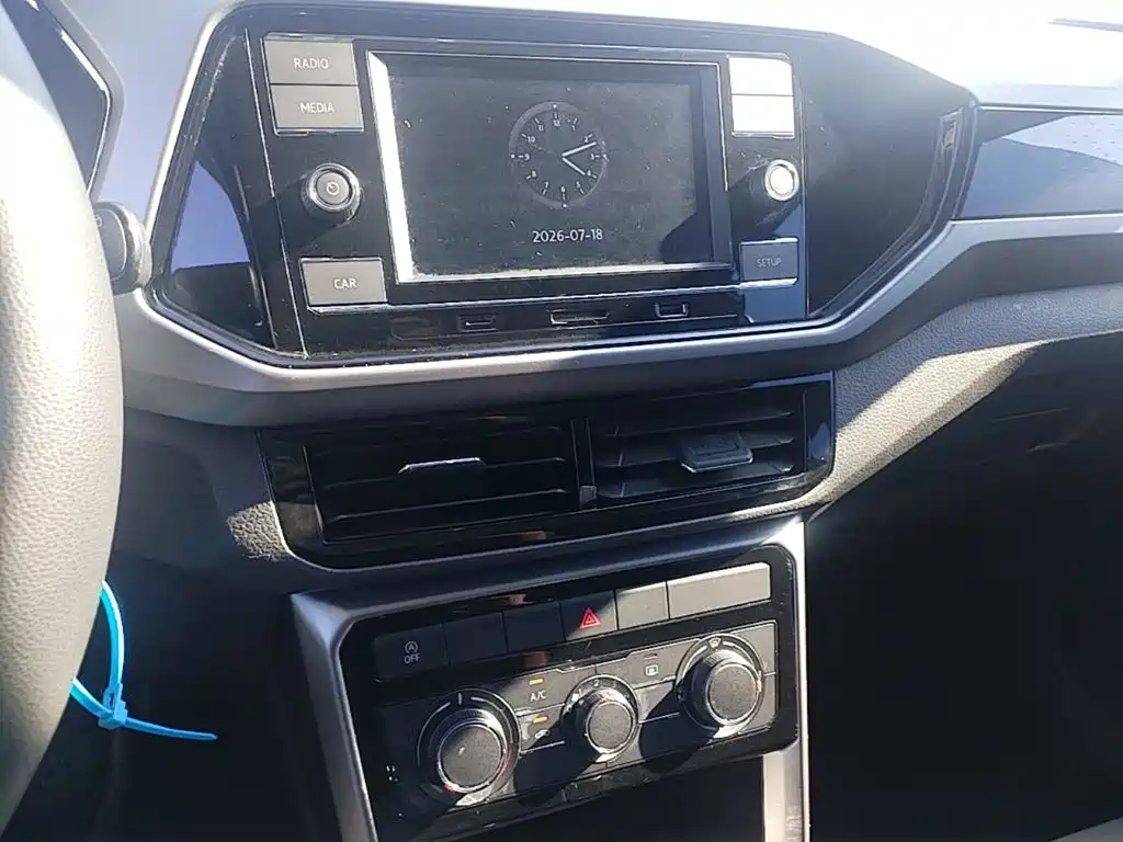 Volkswagen T-Cross 2020 — фото 13