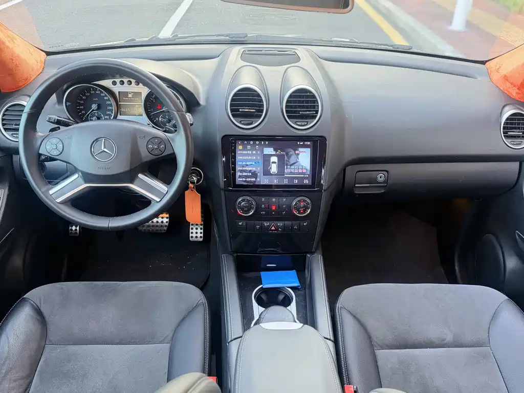 Mercedes-Benz M-Class 2011