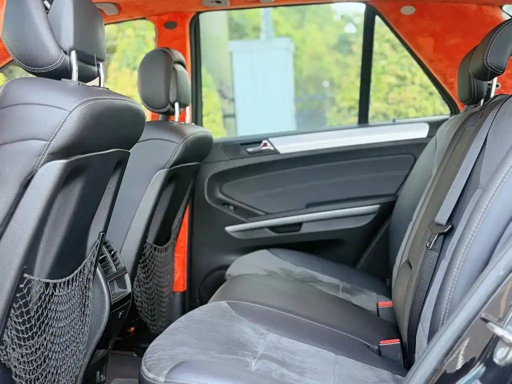 Mercedes-Benz M-Class 2011