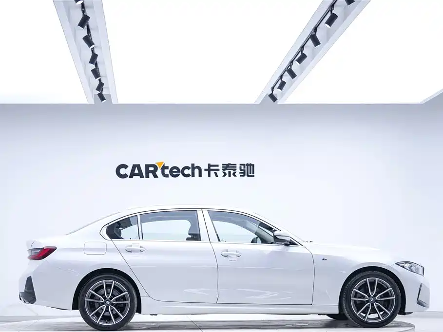 BMW 3 Series 2023