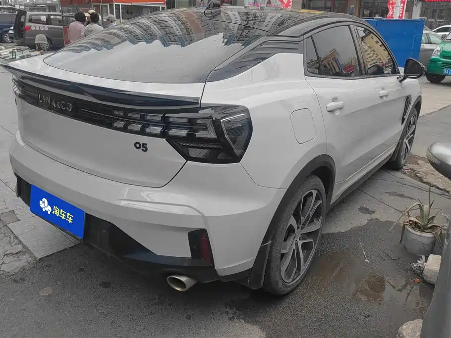 Lynk & Co 05 2022