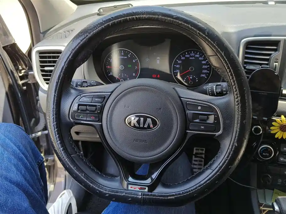 Kia KX5 2016 — фото 14