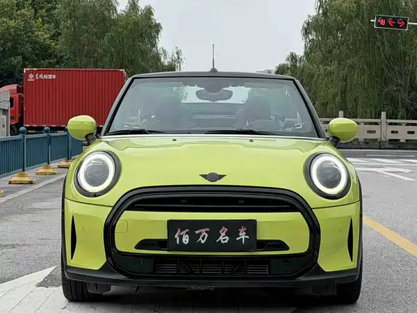 MINI MINI 2022