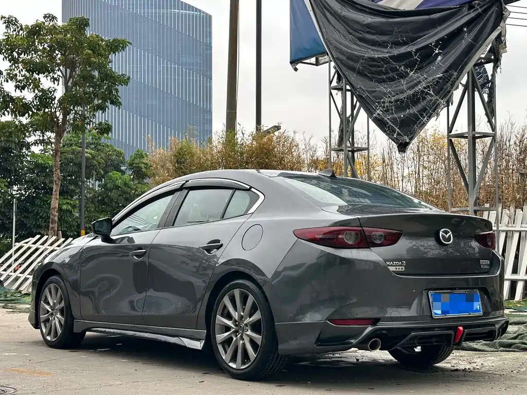 Mazda 3 Axela 2020 — фото 7