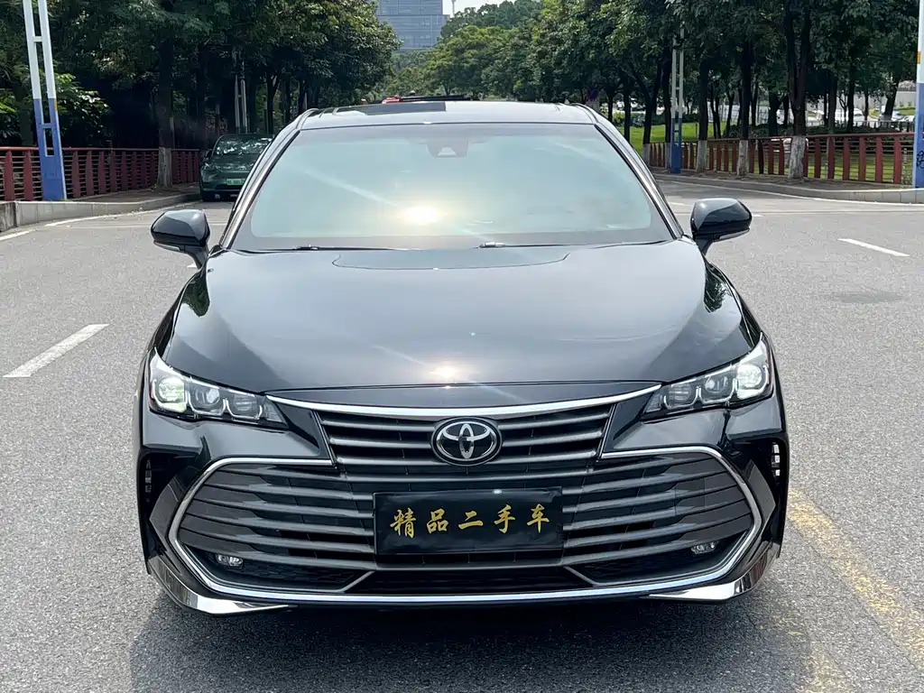 Toyota Avalon 2021 — фото 2