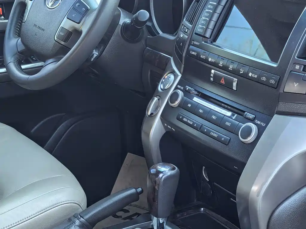 Toyota Land Cruiser 2014 — фото 15