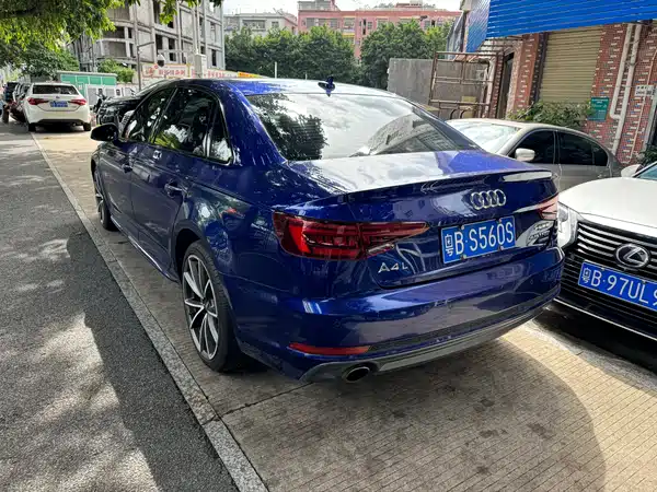 Audi A4L 2018