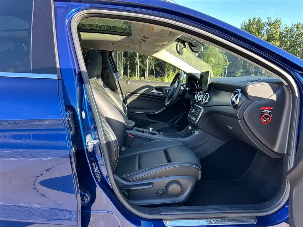 Mercedes-Benz GLA 2018 — фото 13