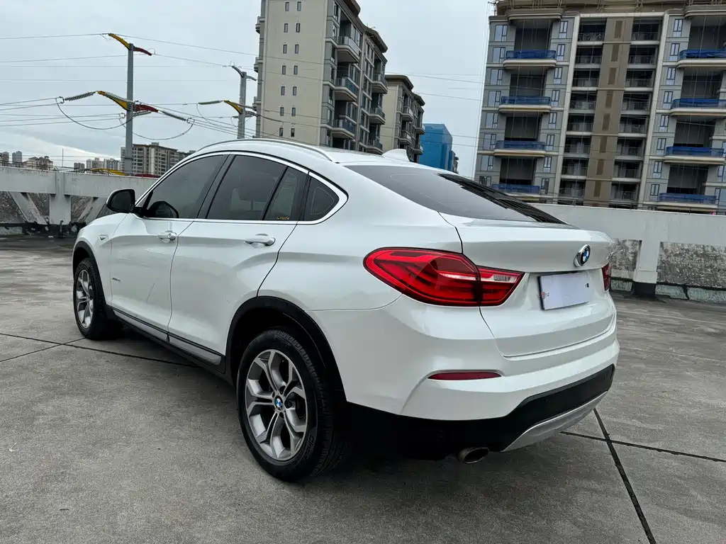 BMW X4 2016 — фото 9