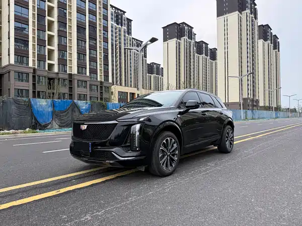 Cadillac XT5 2025