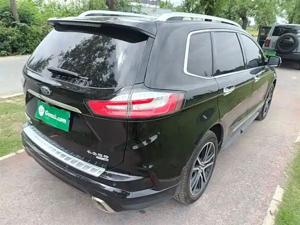 Ford Edge 2020