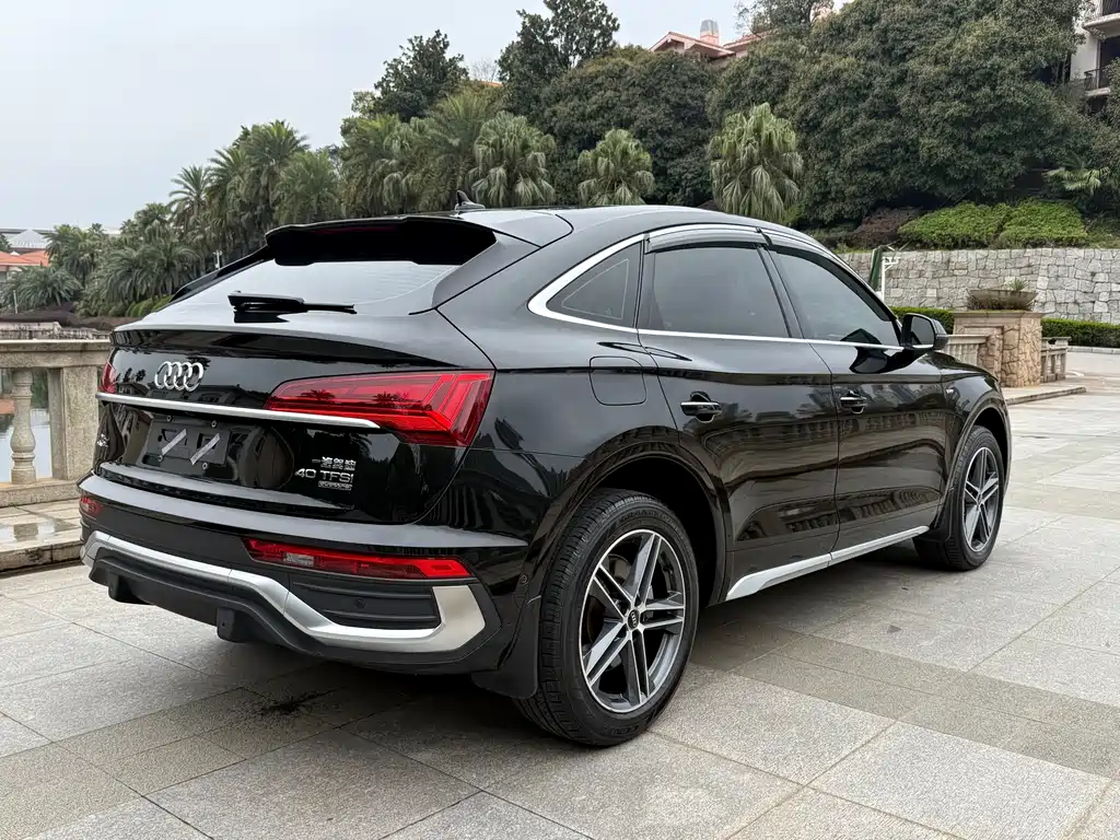 Audi Q5L Sportback 2022 — фото 12