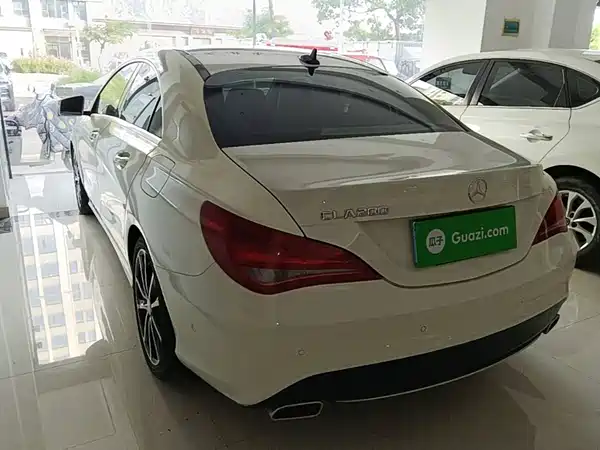 Mercedes-Benz CLA 2015