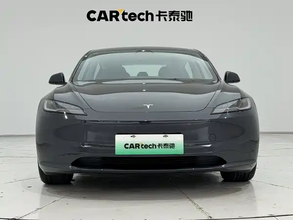 Tesla Model 3 2025