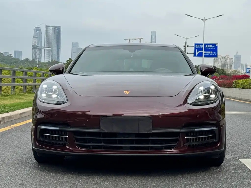Porsche Panamera 2020 — фото 2