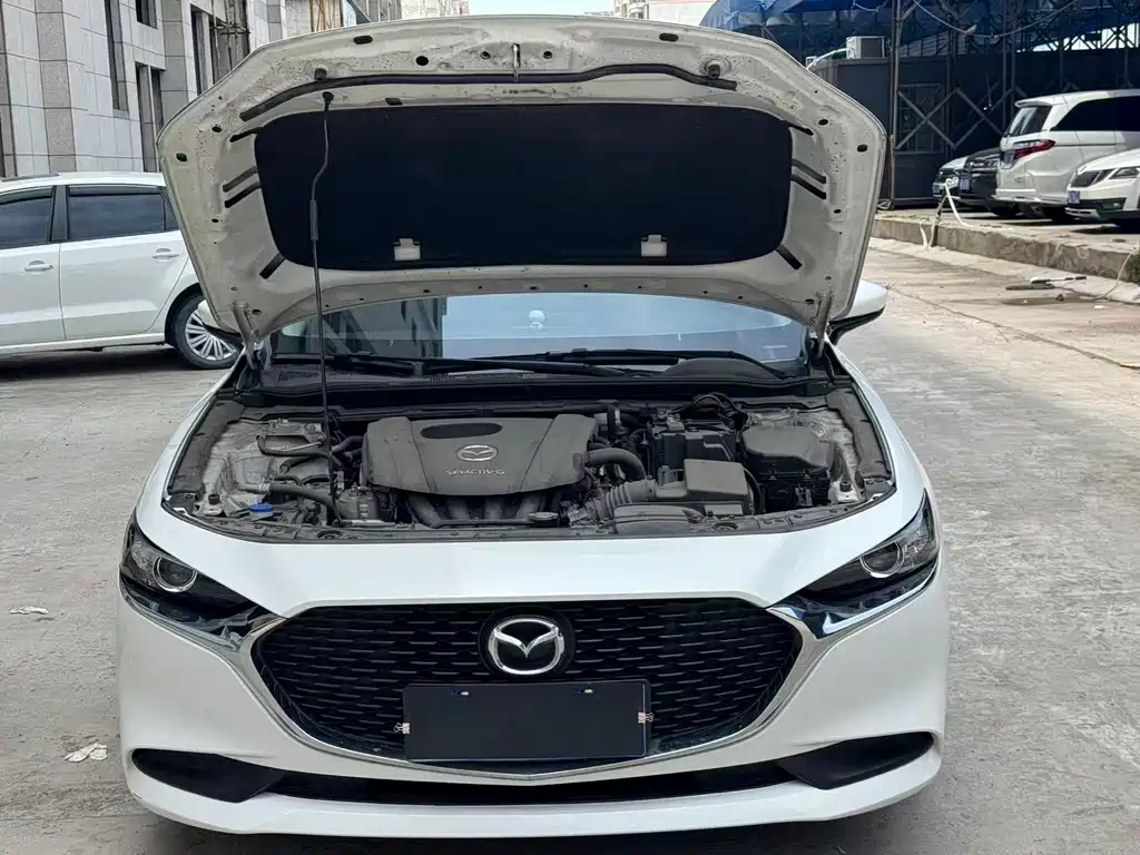 Mazda 3 Axela 2021