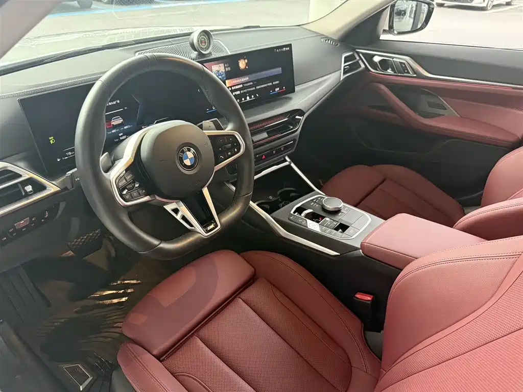 BMW 4 Series 2025 — фото 8