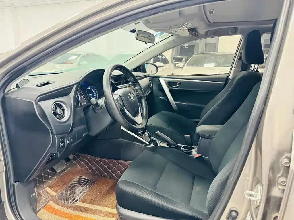 Toyota Corolla Hybrid 2019 — фото 4