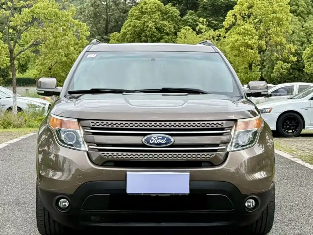 Ford Explorer 2015 — фото 2