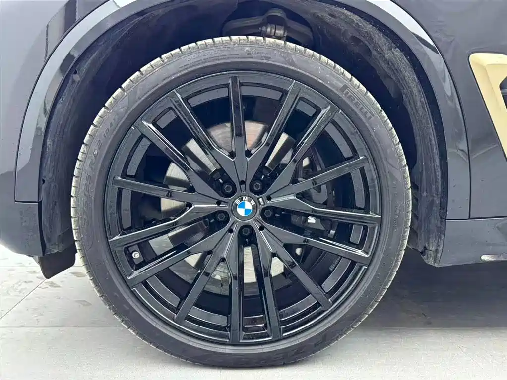 BMW X5 2025 — фото 18