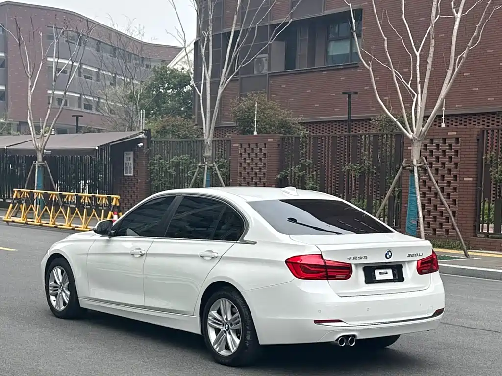 BMW 3 Series 2017 — фото 4