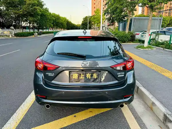 Mazda 3 Axela 2017