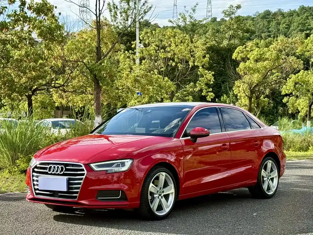 Audi A3 2019 — фото 1