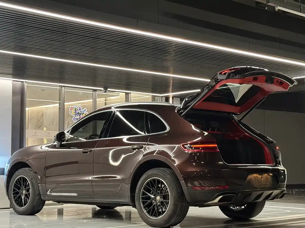 Porsche Macan 2016 — фото 19