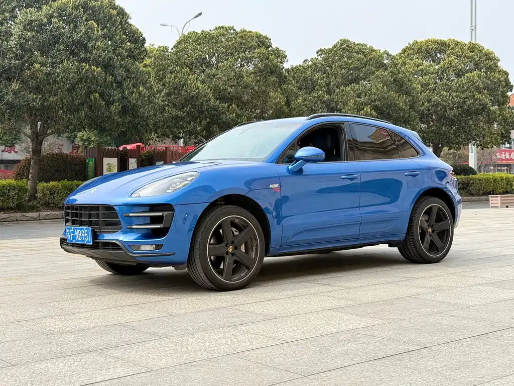 Porsche Macan 2015 — фото 1