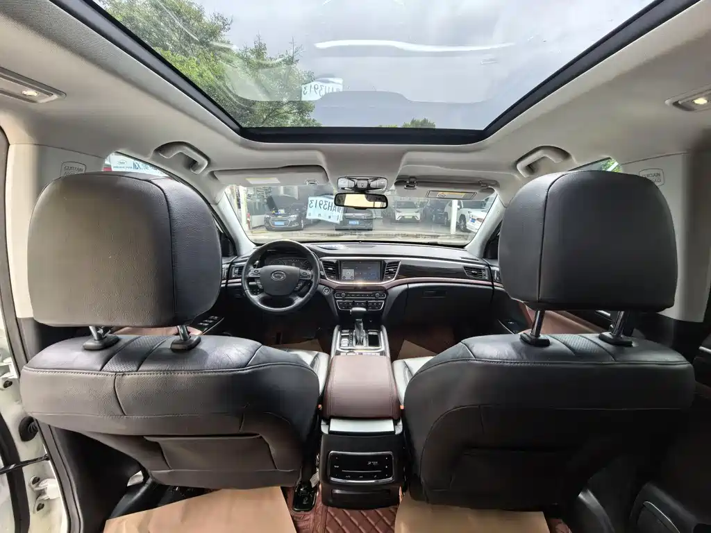 GAC Motor Trumpchi GS8 2018 — фото 8
