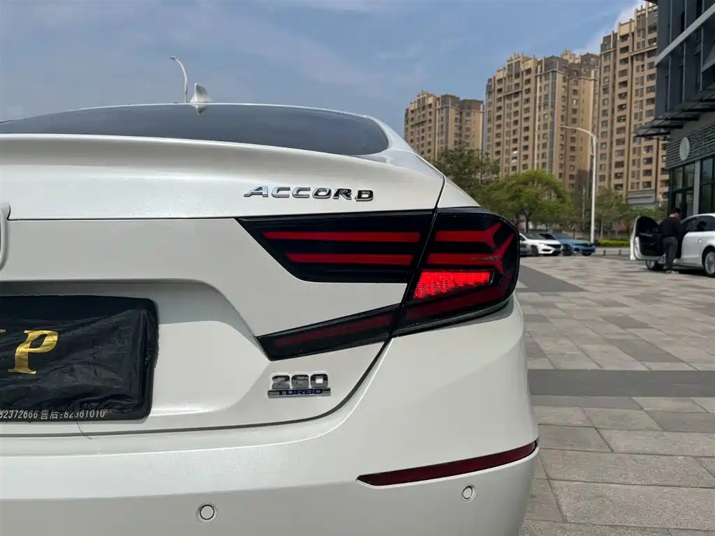 Honda Accord 2019 — фото 19
