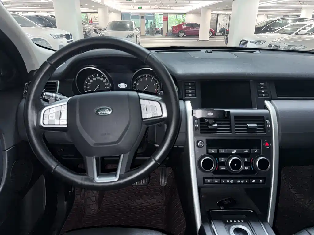 Land Rover Discovery Sport 2016 — фото 7