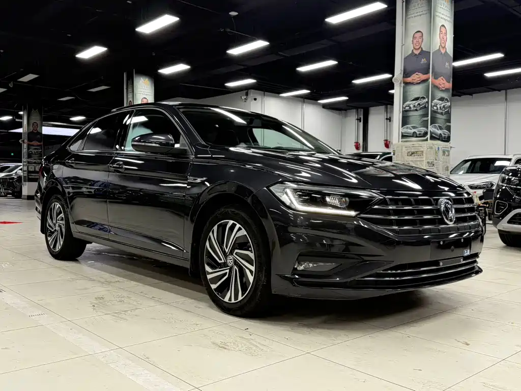 Volkswagen Sagitar 2022