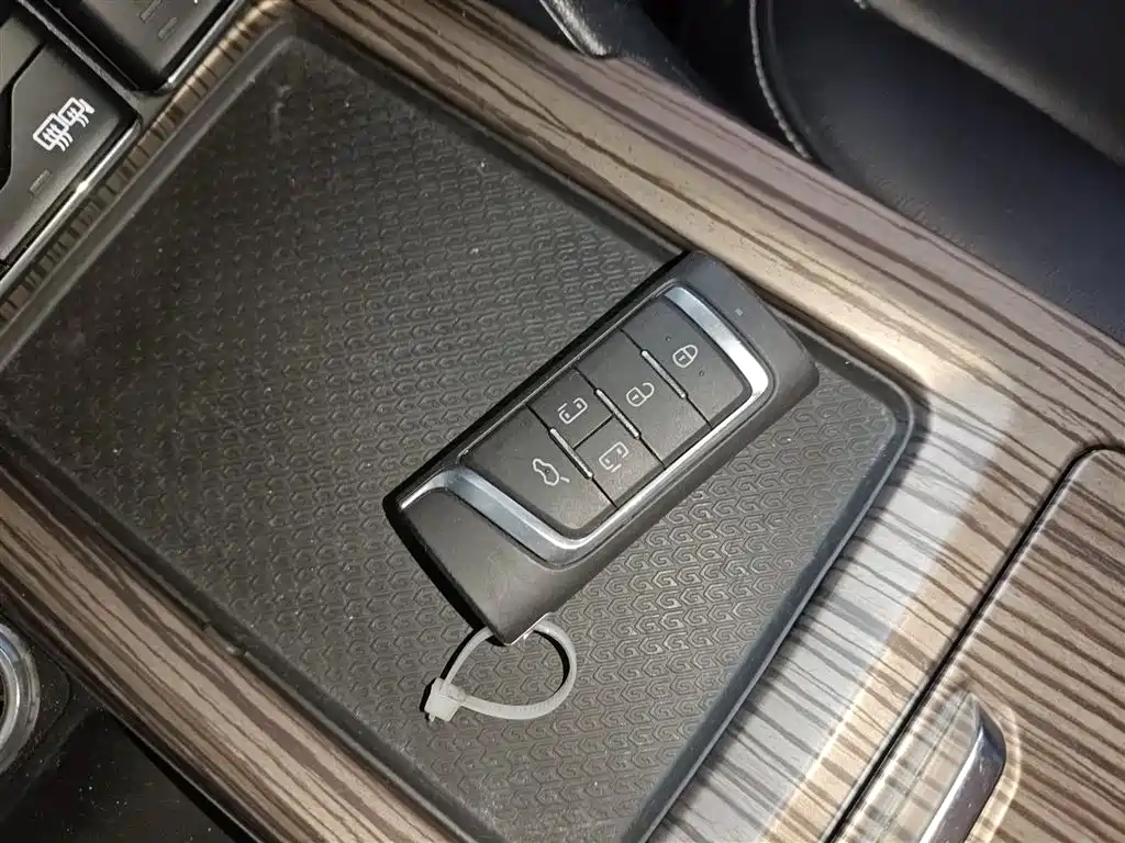 GAC Motor Trumpchi M8 2020 — фото 9