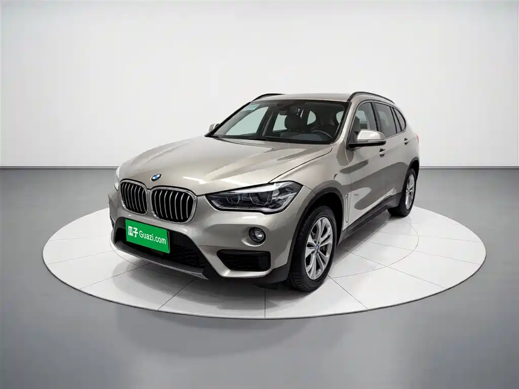 BMW X1 2016 — фото 1