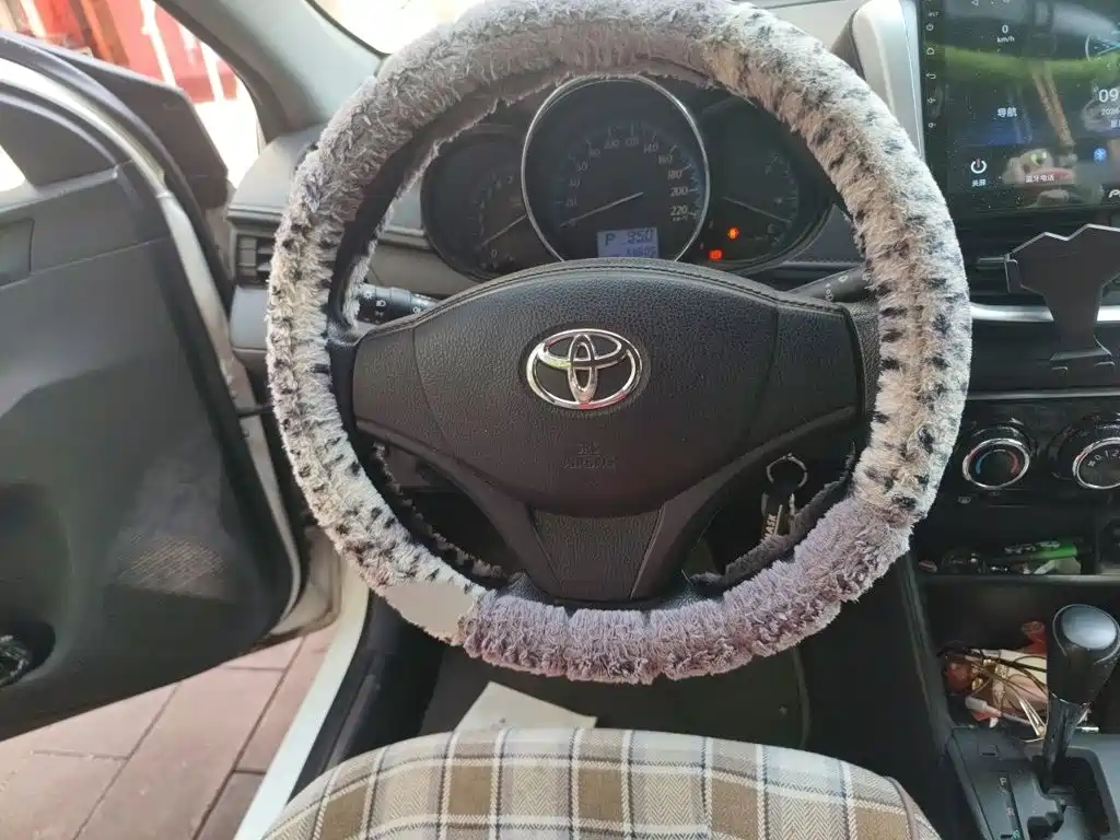 Toyota Yaris L 2016