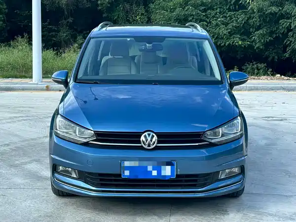 Volkswagen Touran 2016