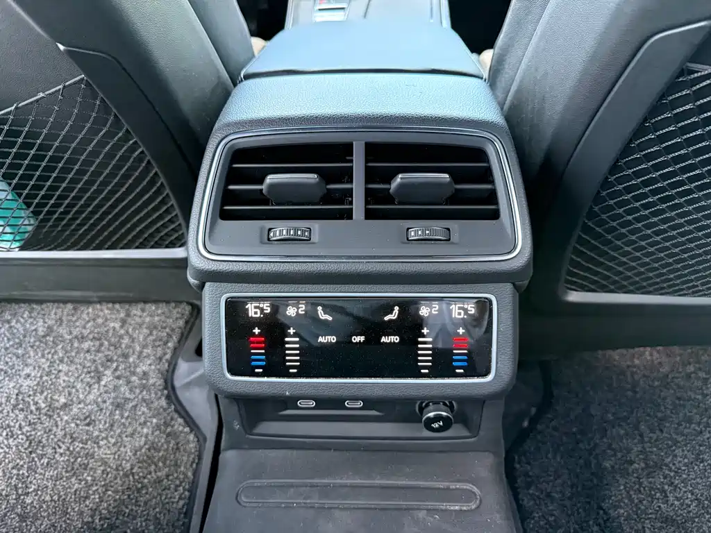Audi A6L 2023 — фото 10