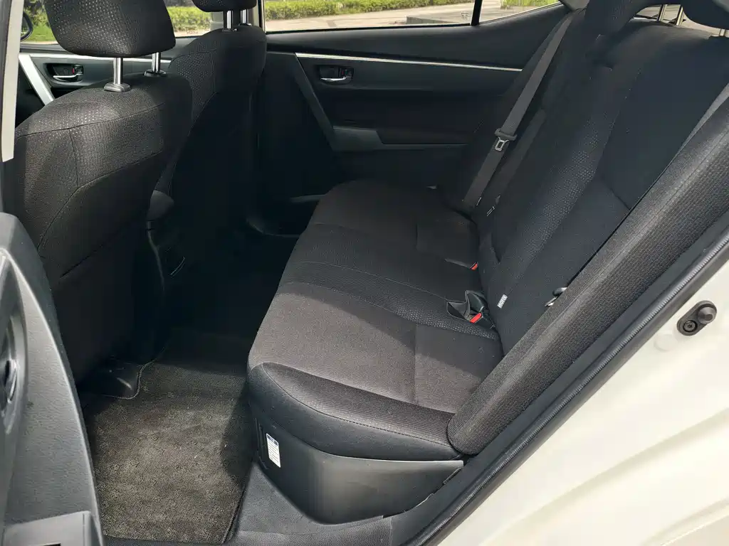 Toyota Corolla Hybrid 2020 — фото 23