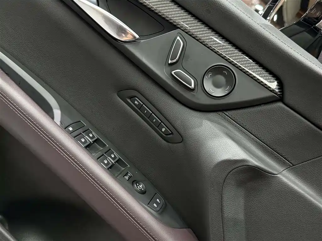 Cadillac CT6 2021 — фото 10