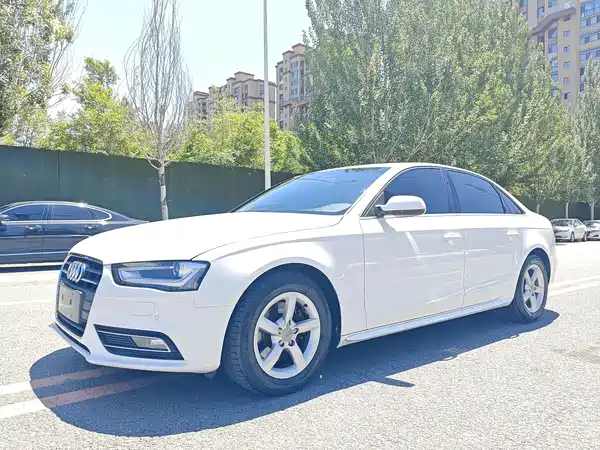 Audi A4L 2015