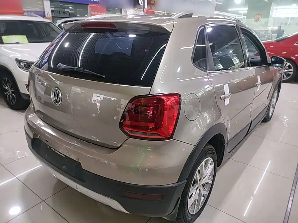 Volkswagen Polo 2016